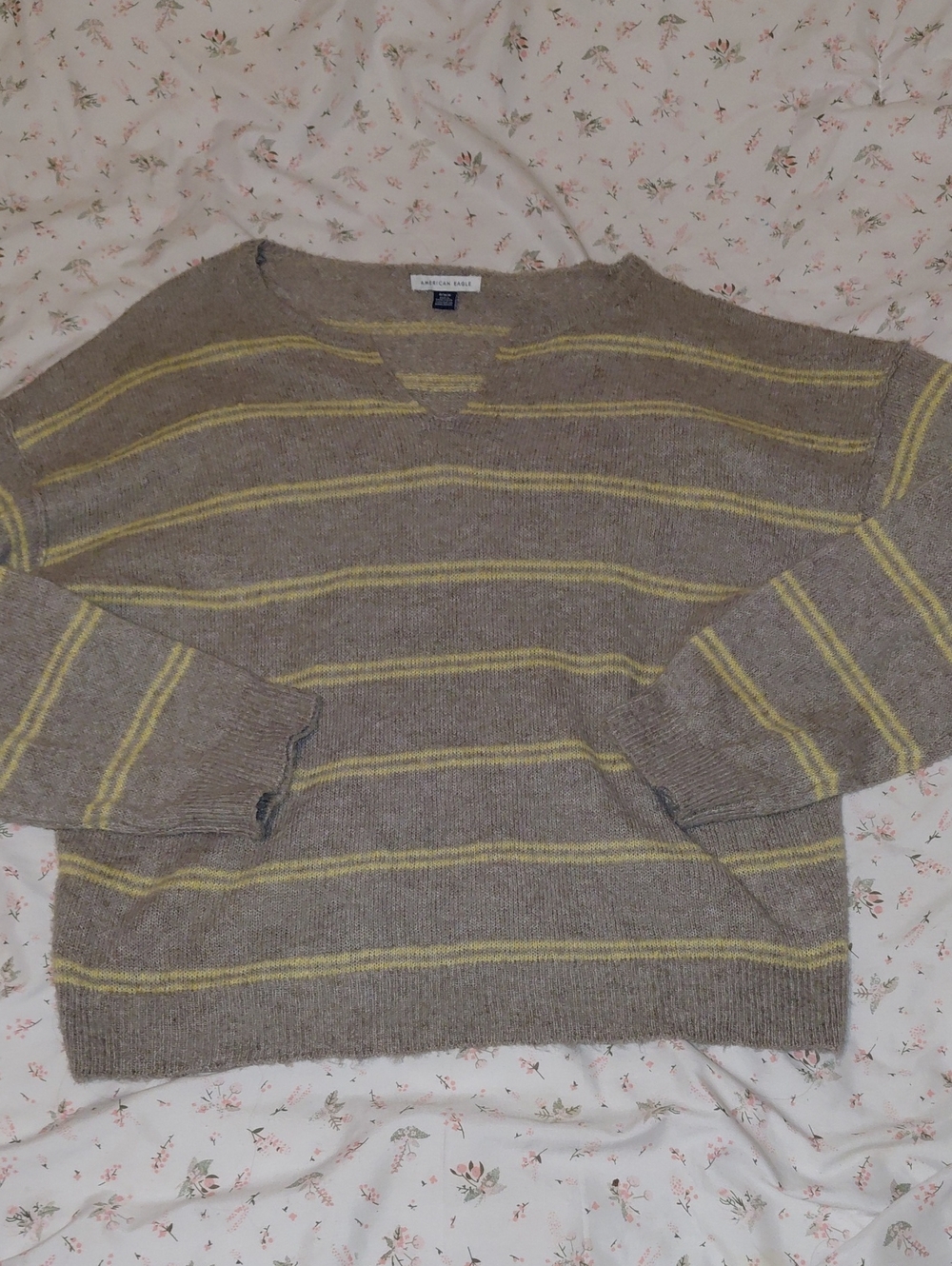 American Eagle Outfitters Beige Sweater with Yellow Stripes V-Neck
